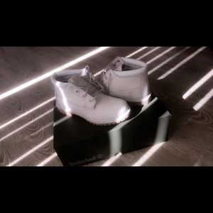 BRAND NEW WOMEN’S TIMBERLAND NELLIE CHUKKA BOOTS